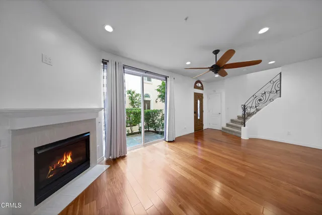 $4,300 | 4732 Radford Avenue, Unit 8, Valley Village, CA 91607