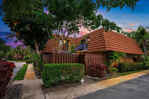 $495,000 | 825 Center Street, Unit 42C, Jupiter, FL 33458