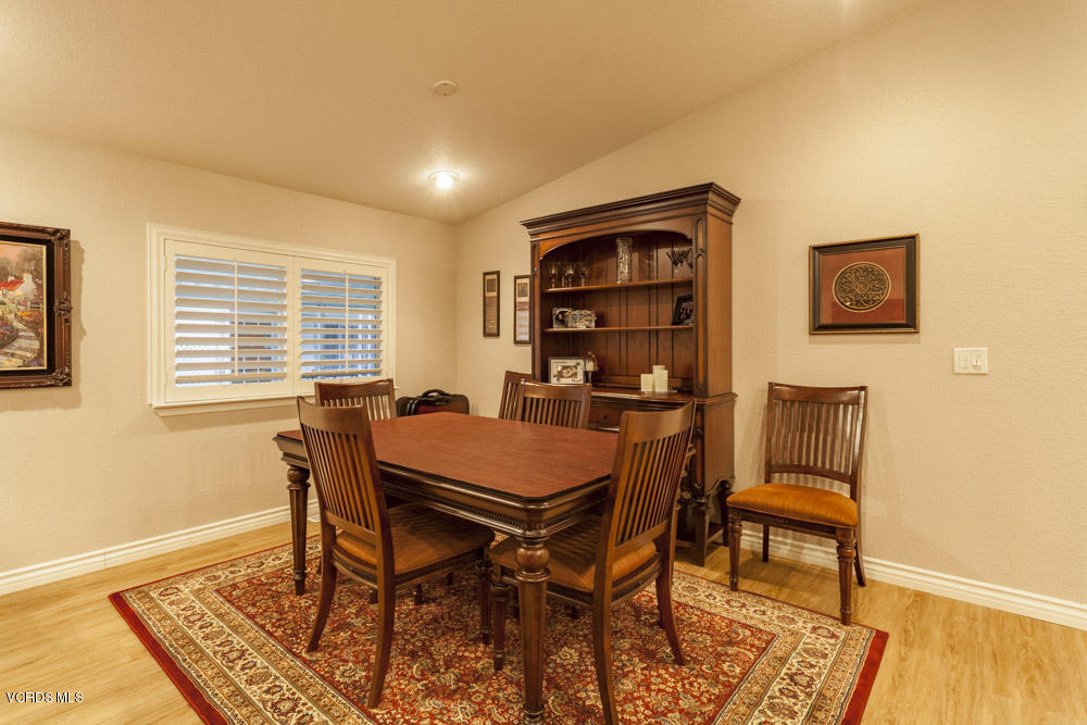 195 Tierra Rejada Road, Unit 117 Simi Valley, CA 93065 - Photo 13 of 34 TierraRejada_Low-32
