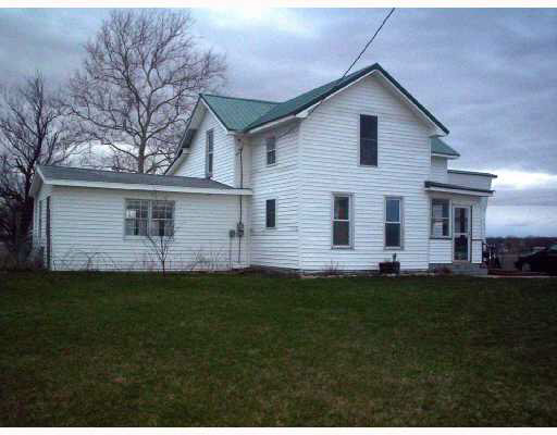 69809 Primrose Road Walkerton, IN 46574 - Photo 1 of 8