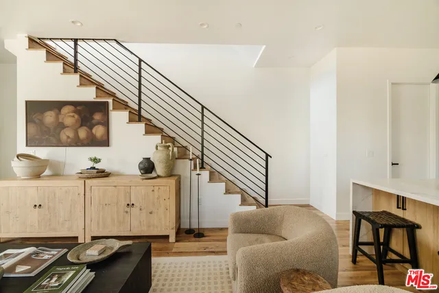 $5,041 | 4460 West Maplewood Avenue, Los Angeles, CA 90004