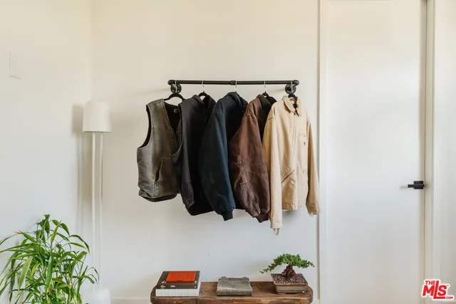 $5,041 | 4460 West Maplewood Avenue, Los Angeles, CA 90004