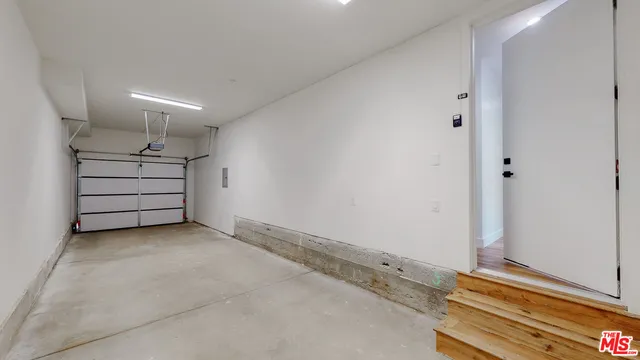 $5,041 | 4460 West Maplewood Avenue, Los Angeles, CA 90004