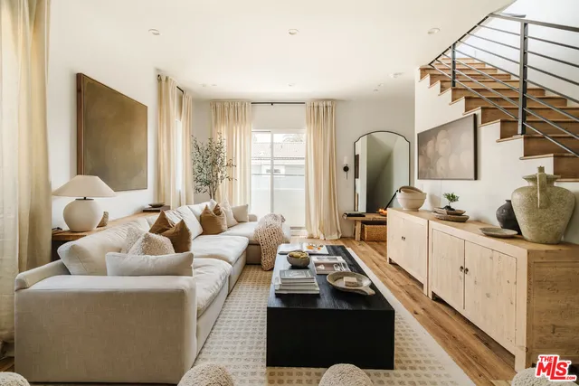 $5,041 | 4460 West Maplewood Avenue, Los Angeles, CA 90004