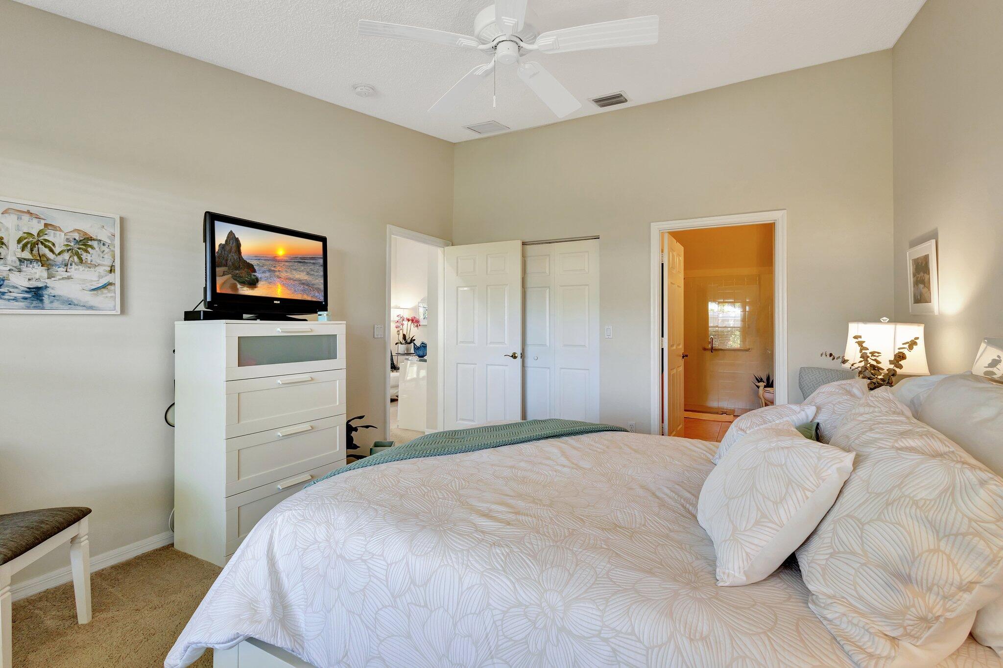 5145 Toscana Trail Boynton Beach, FL 33437 - Photo 12 of 37 Primary enSuite