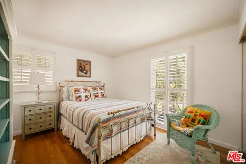 $2,650,000 | 1100 Pine Oak Lane, Pasadena, CA 91105