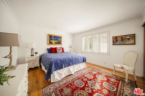 $2,650,000 | 1100 Pine Oak Lane, Pasadena, CA 91105
