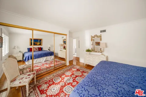 $2,650,000 | 1100 Pine Oak Lane, Pasadena, CA 91105