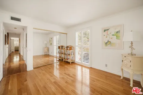 $2,650,000 | 1100 Pine Oak Lane, Pasadena, CA 91105