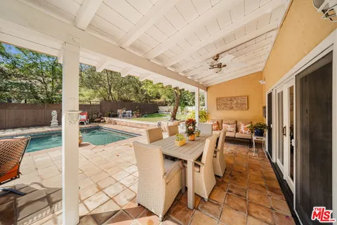 $2,650,000 | 1100 Pine Oak Lane, Pasadena, CA 91105