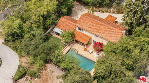 $2,650,000 | 1100 Pine Oak Lane, Pasadena, CA 91105