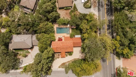 $2,650,000 | 1100 Pine Oak Lane, Pasadena, CA 91105
