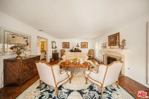 $2,650,000 | 1100 Pine Oak Lane, Pasadena, CA 91105