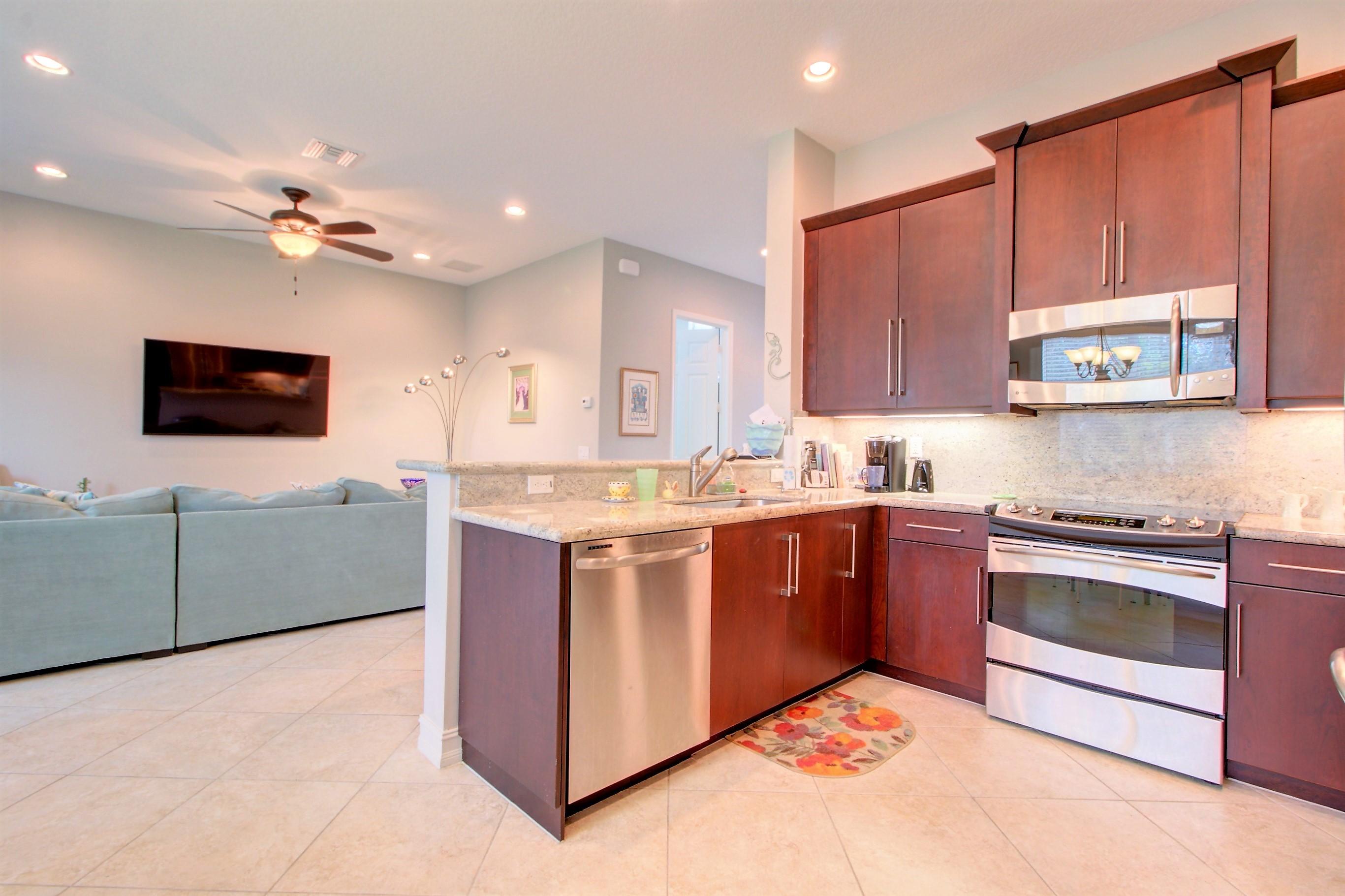 10650 Regatta Ridge Road Boynton Beach, FL 33473 - Photo 3 of 34 IMG_7064_5_6_7_8
