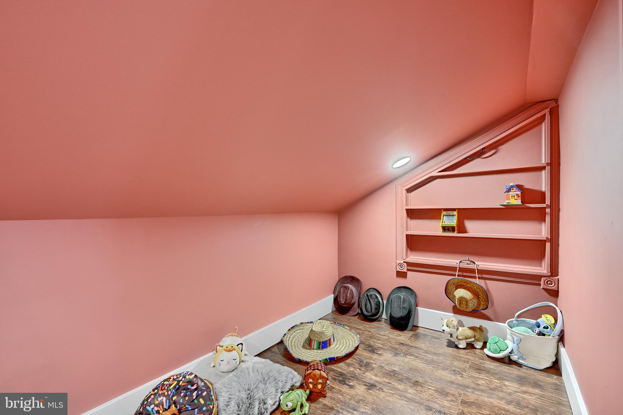 709 Fuselage Avenue Baltimore, MD 21221 - Photo 32 of 36