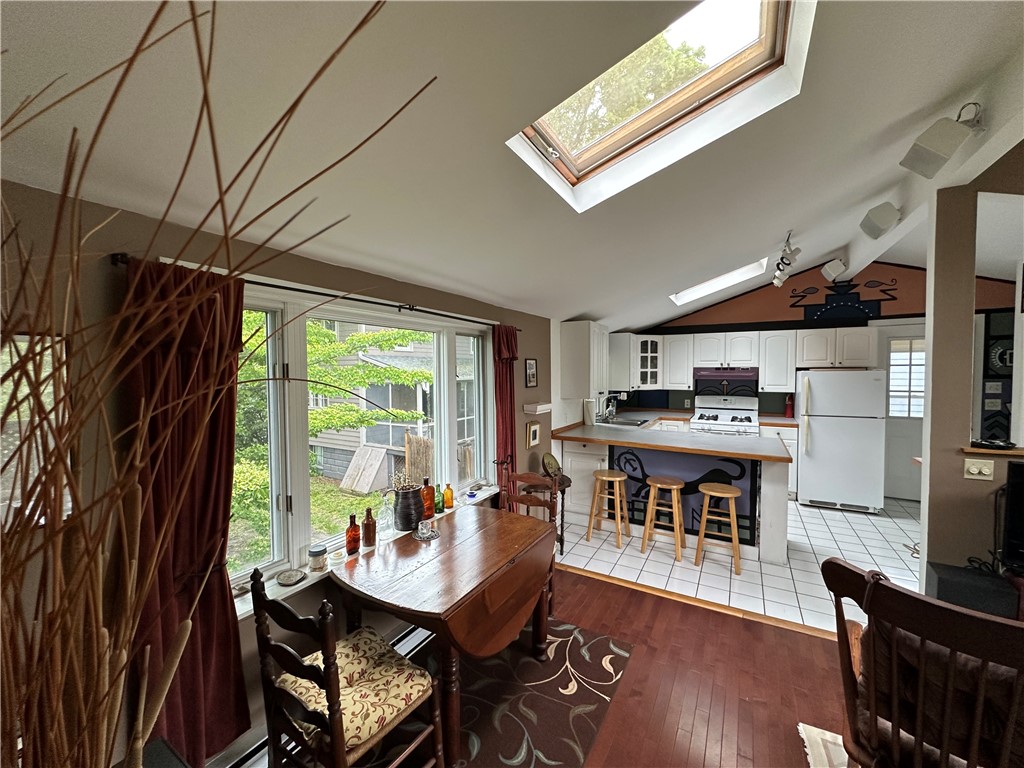 58 Beach Street Warren, RI 02885 - Photo 11 of 24