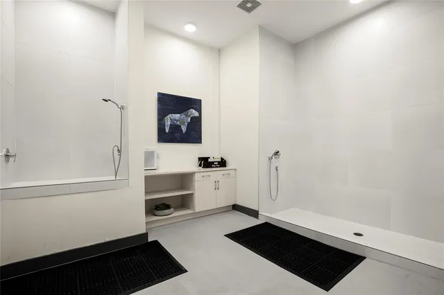 $1,500 | 6324 North Lamar Boulevard, Unit 303, Austin, TX 78752