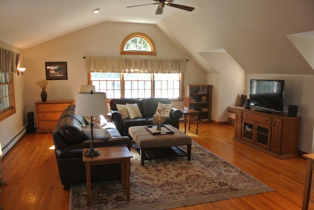 185 Paul Revere Road Needham, MA 02494 - Photo 13 of 30