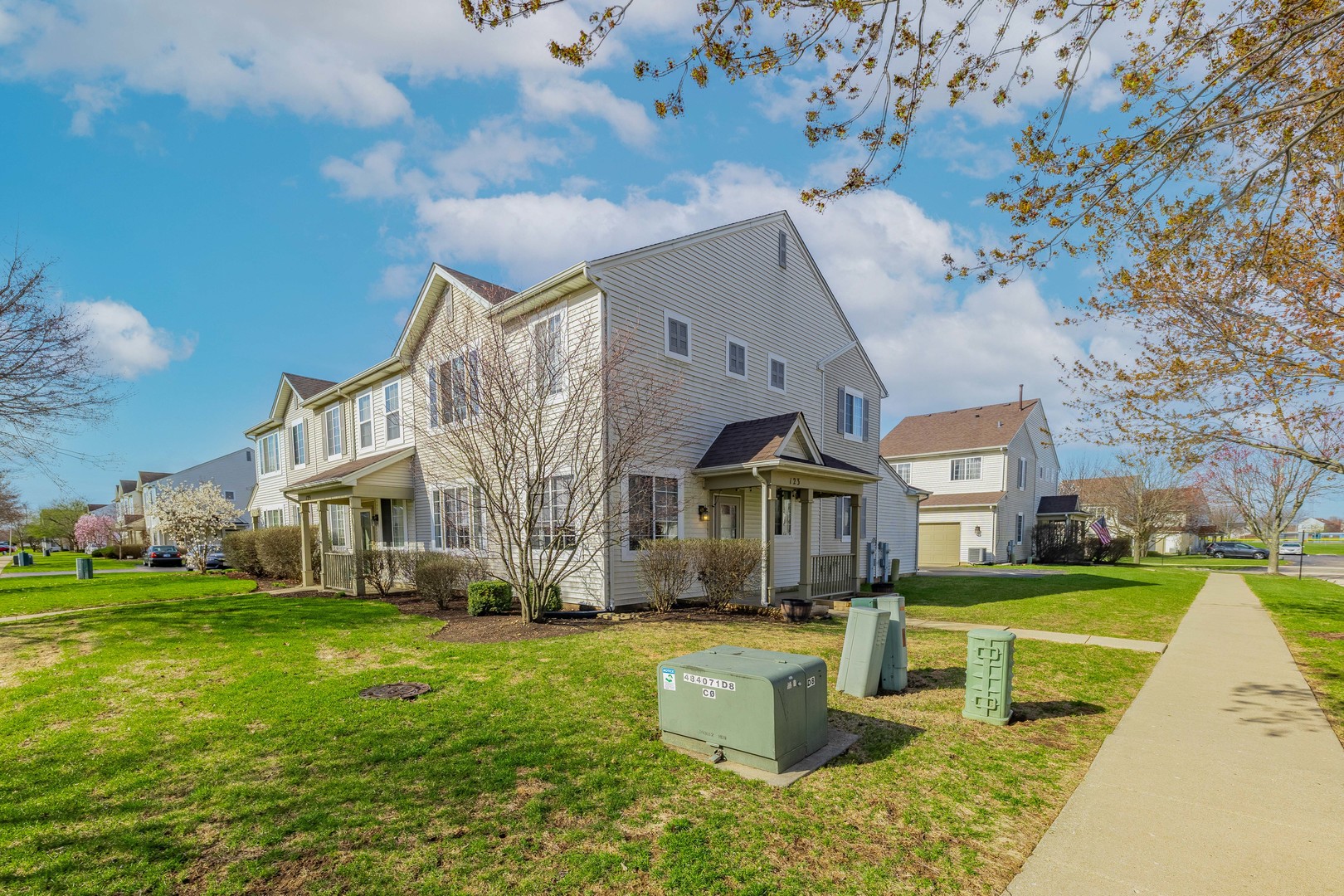 123 Azalea Circle Romeoville, IL 60446 - Photo 2 of 20 Gallery Image 2