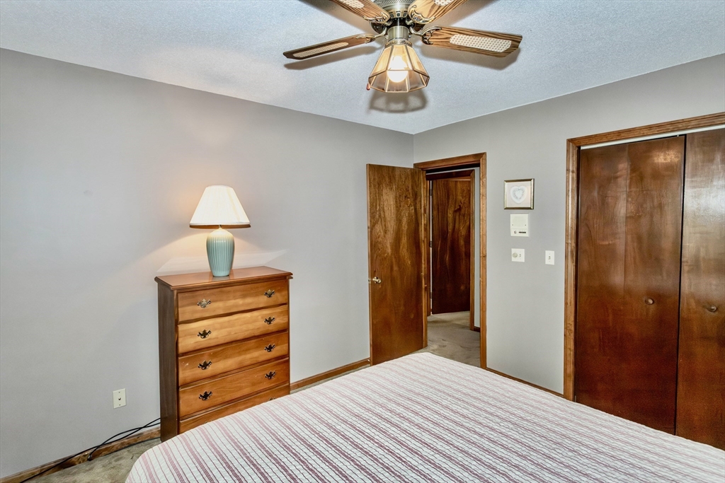 419 Southwick Road, Unit Q71 Westfield, MA 01085 - Photo 27 of 42