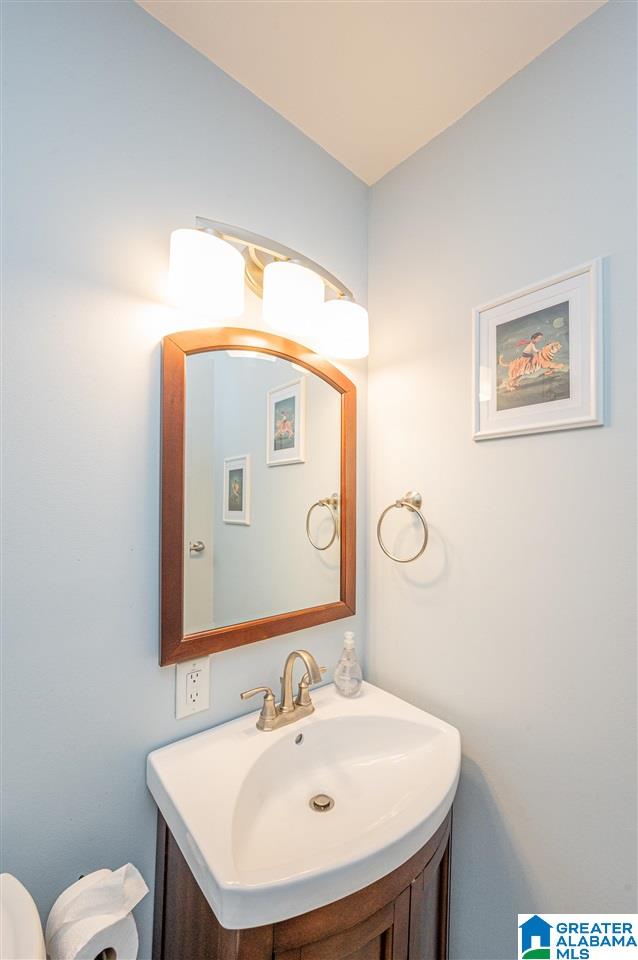 1136 Hardwick Lane Birmingham, AL 35209 - Photo 23 of 36