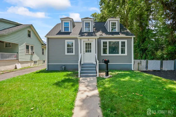 $434,900 | 5 Monument Avenue, Hamilton, NJ 08619
