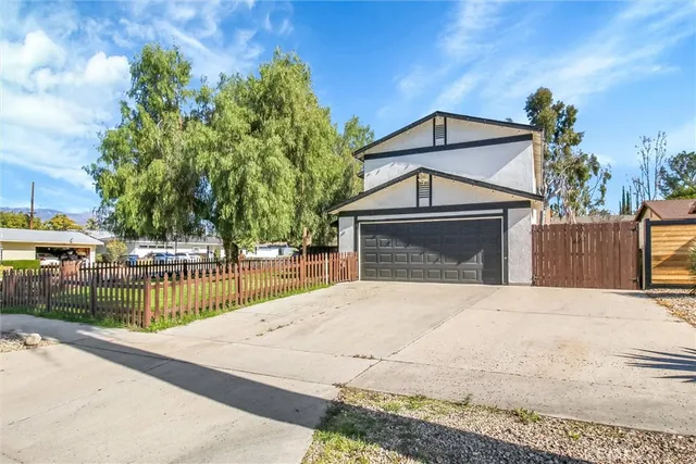 $2,900 | 1318 Stillman Avenue, Redlands, CA 92374