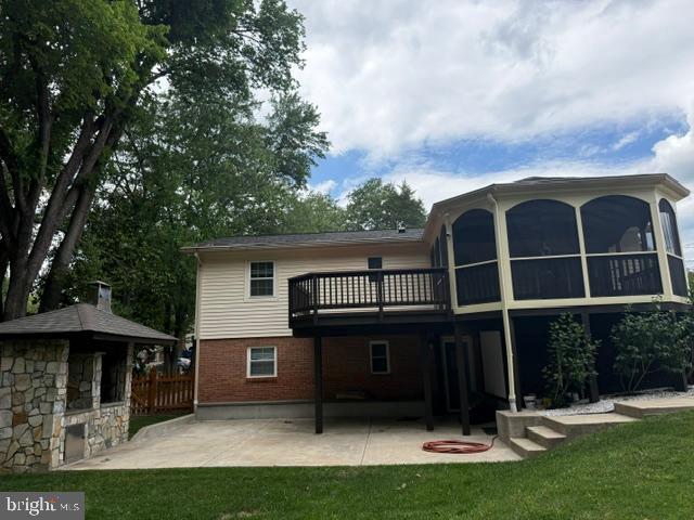 3623 Colony Road Fairfax, VA 22030 - Photo 19 of 20 Back yard view