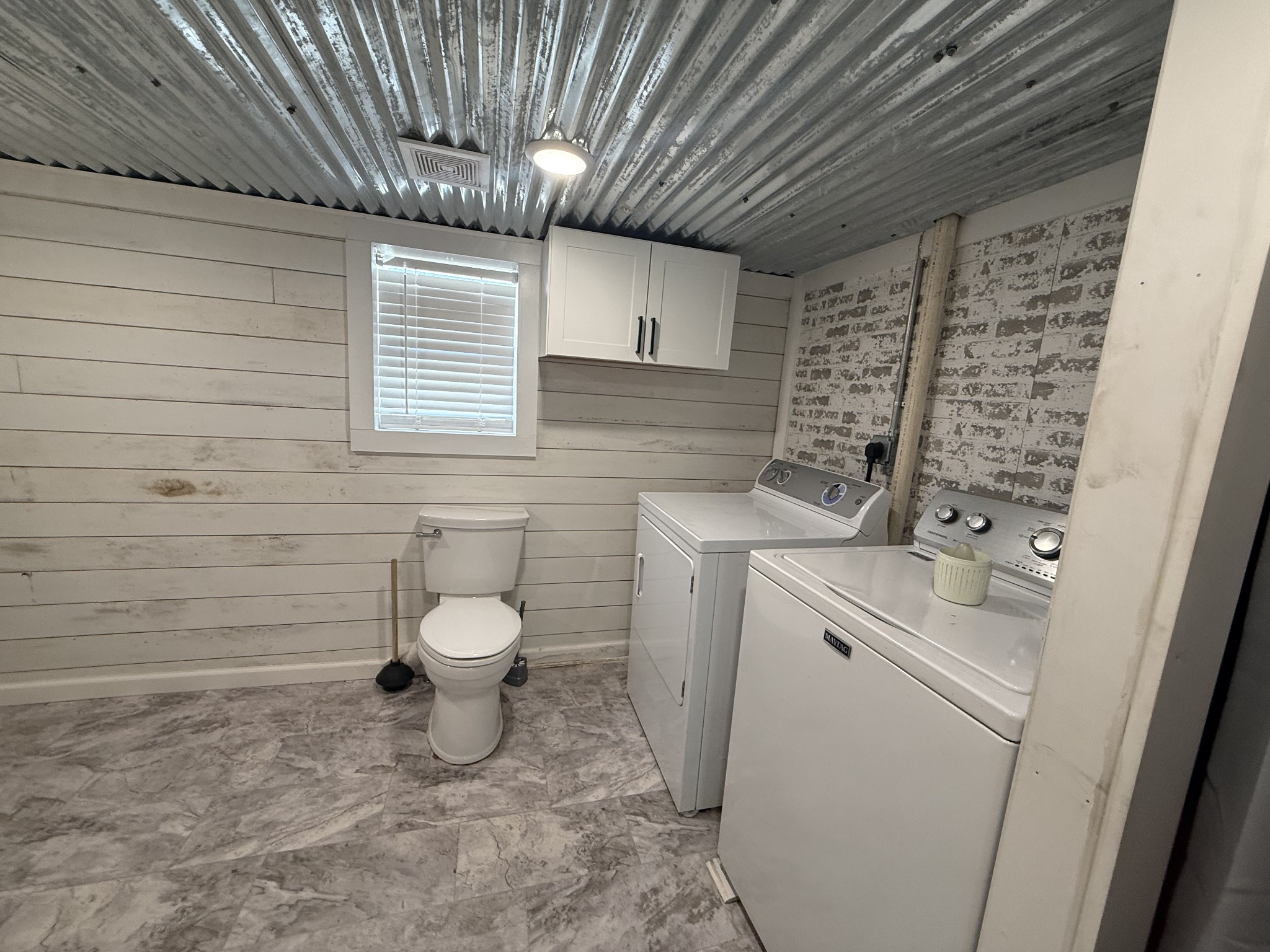 219 Cedar Street Hohenwald, TN 38462 - Photo 13 of 17