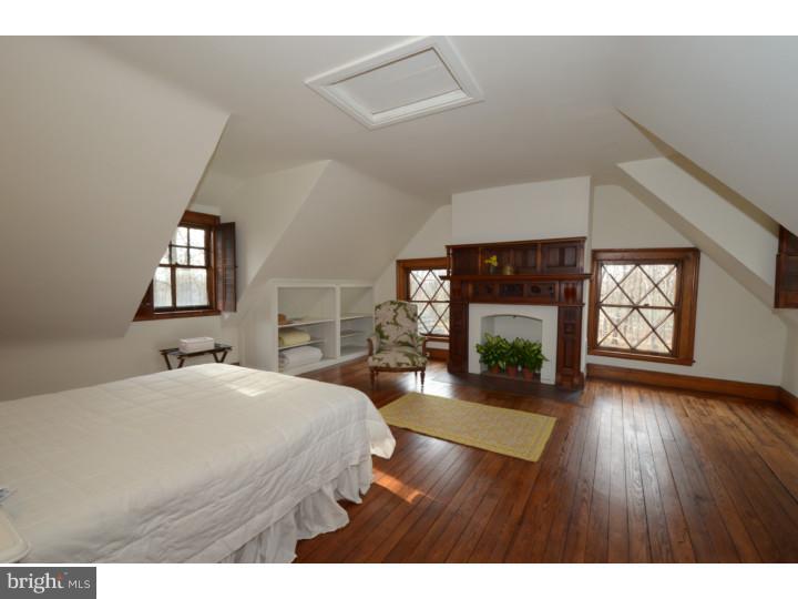 820 Penllyn Pike Lower Gwynedd, PA 19002 - Photo 23 of 25 Guest Room