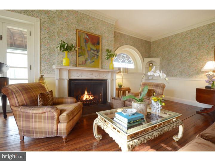 820 Penllyn Pike Lower Gwynedd, PA 19002 - Photo 10 of 25 Living Room