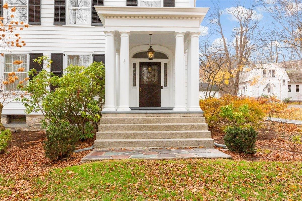 16 West Road Bennington, VT 05201 - Photo 11 of 57