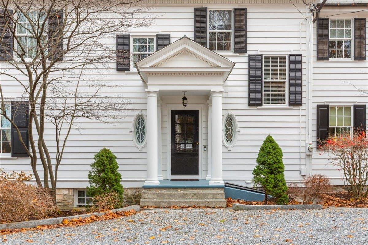 16 West Road Bennington, VT 05201 - Photo 10 of 57