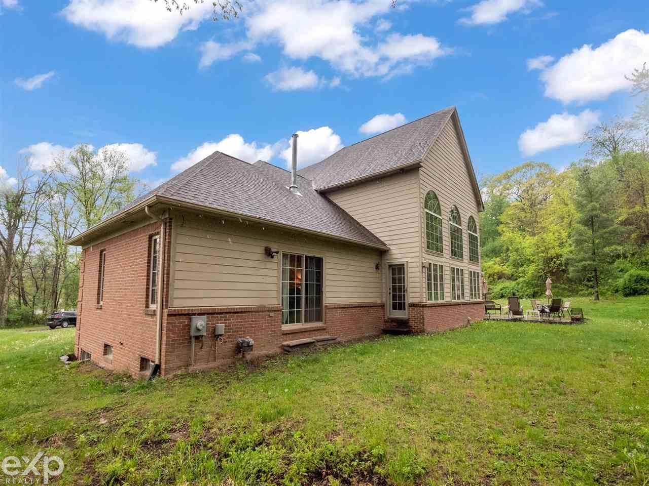6020 North Rochester Road Rochester, MI 48306 - Photo 66 of 74 50075031-73.JPG