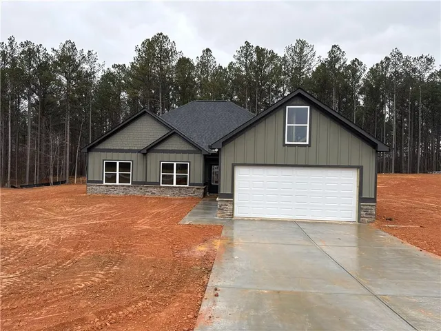 $359,990 | 2089 North Hicks Road, Toccoa, GA 30577