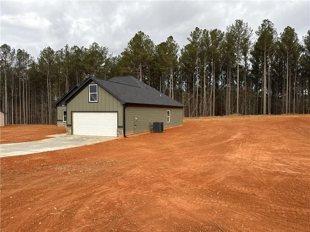 $359,990 | 2089 North Hicks Road, Toccoa, GA 30577