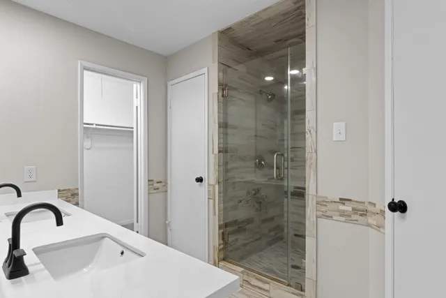 $2,800 | 10211 Sagemill Drive, Houston, TX 77089