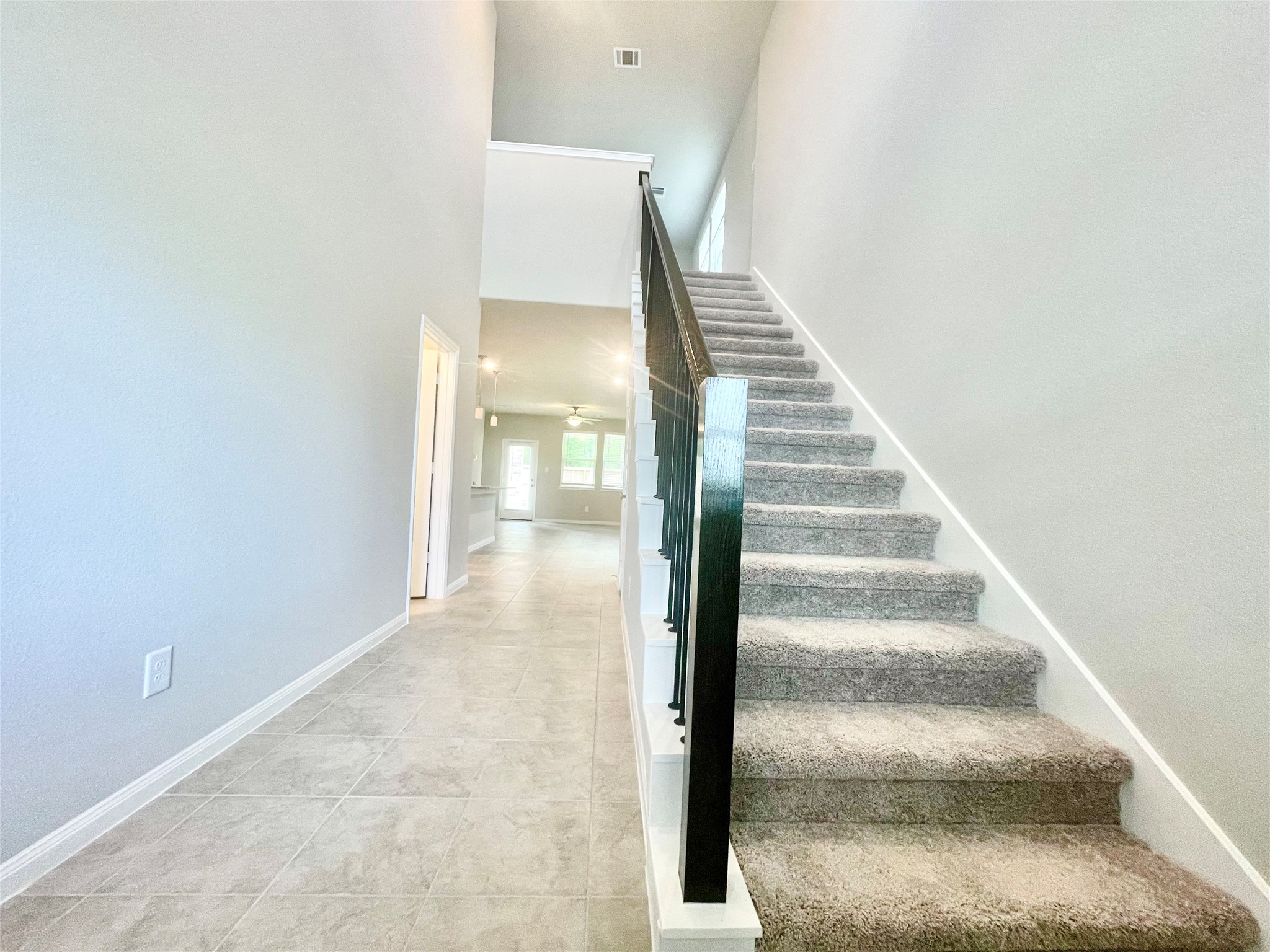 17526 Rosette Grass Conroe, TX 77385 - Photo 6 of 49 a view of an entryway