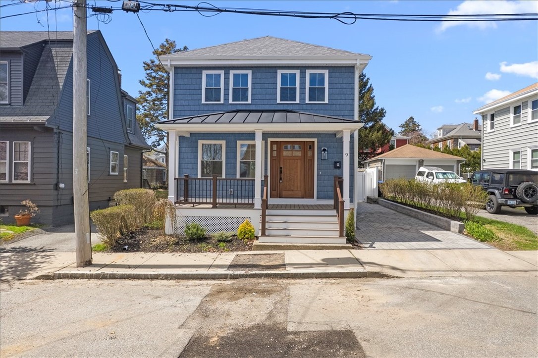 9 Whitwell Place Newport, RI 02840 - Photo 2 of 42