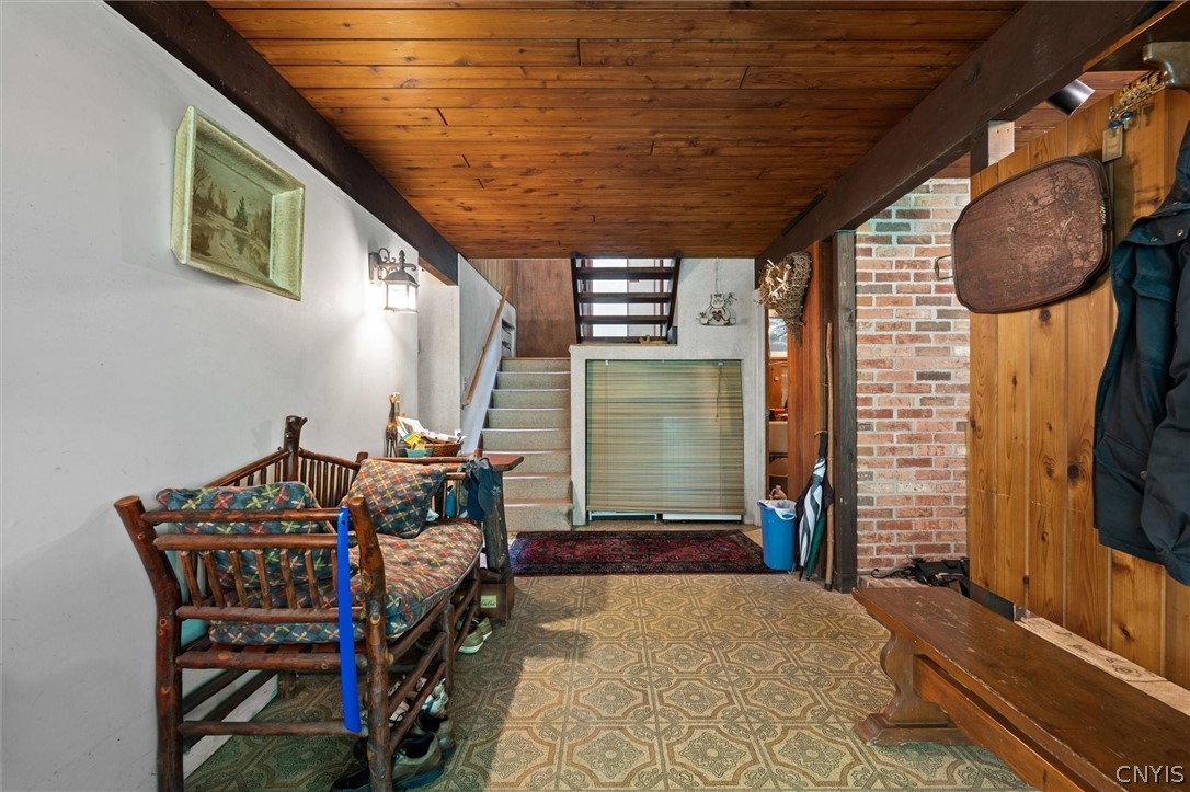 209 Southview Road Geddes, NY 13209 - Photo 9 of 40