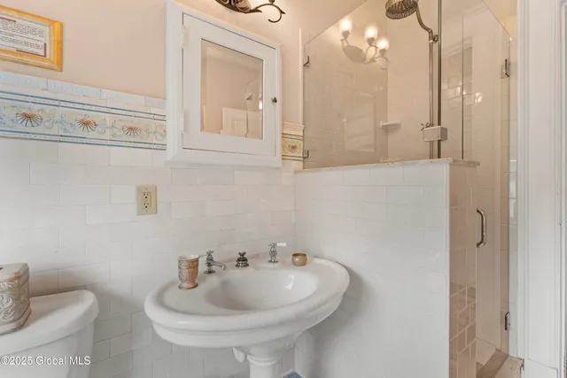 $850,000 | 16 West Main Street, Cambridge, NY 12816