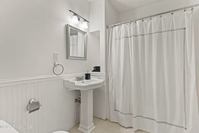 $850,000 | 16 West Main Street, Cambridge, NY 12816