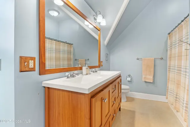 $850,000 | 16 West Main Street, Cambridge, NY 12816