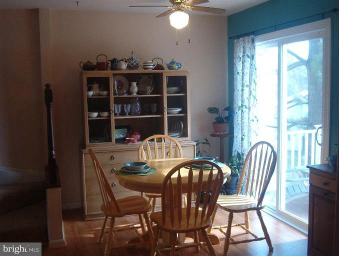1687 Ridgely Court, Unit 188 Crofton, MD 21114 - Photo 2 of 20 Dining Area