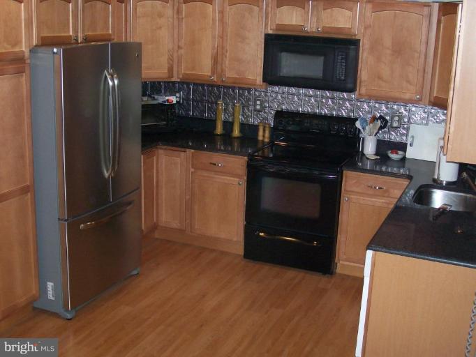 1687 Ridgely Court, Unit 188 Crofton, MD 21114 - Photo 18 of 20 Kitchen #3