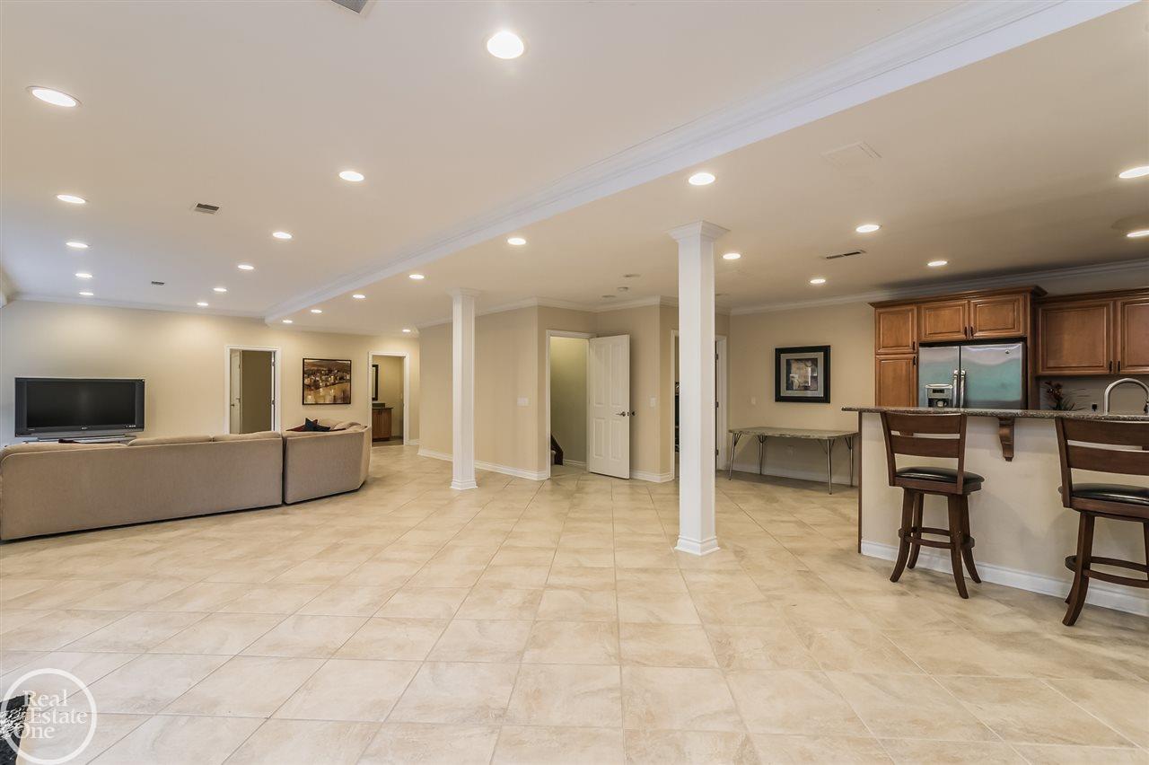 895 Quarry Drive Rochester Hills, MI 48306 - Photo 40 of 49