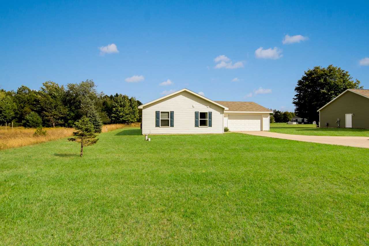 1740 Fisher Road Traverse City, MI 49685 - Photo 25 of 26 1867494-24.JPG