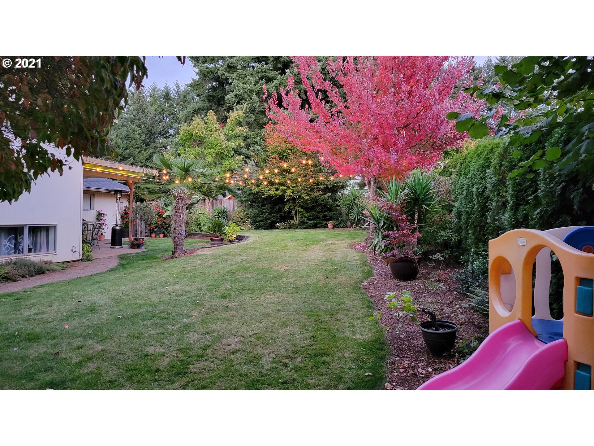 7622 Liberty Road South Salem, OR 97306 - Photo 25 of 32 a picture of a person on a park