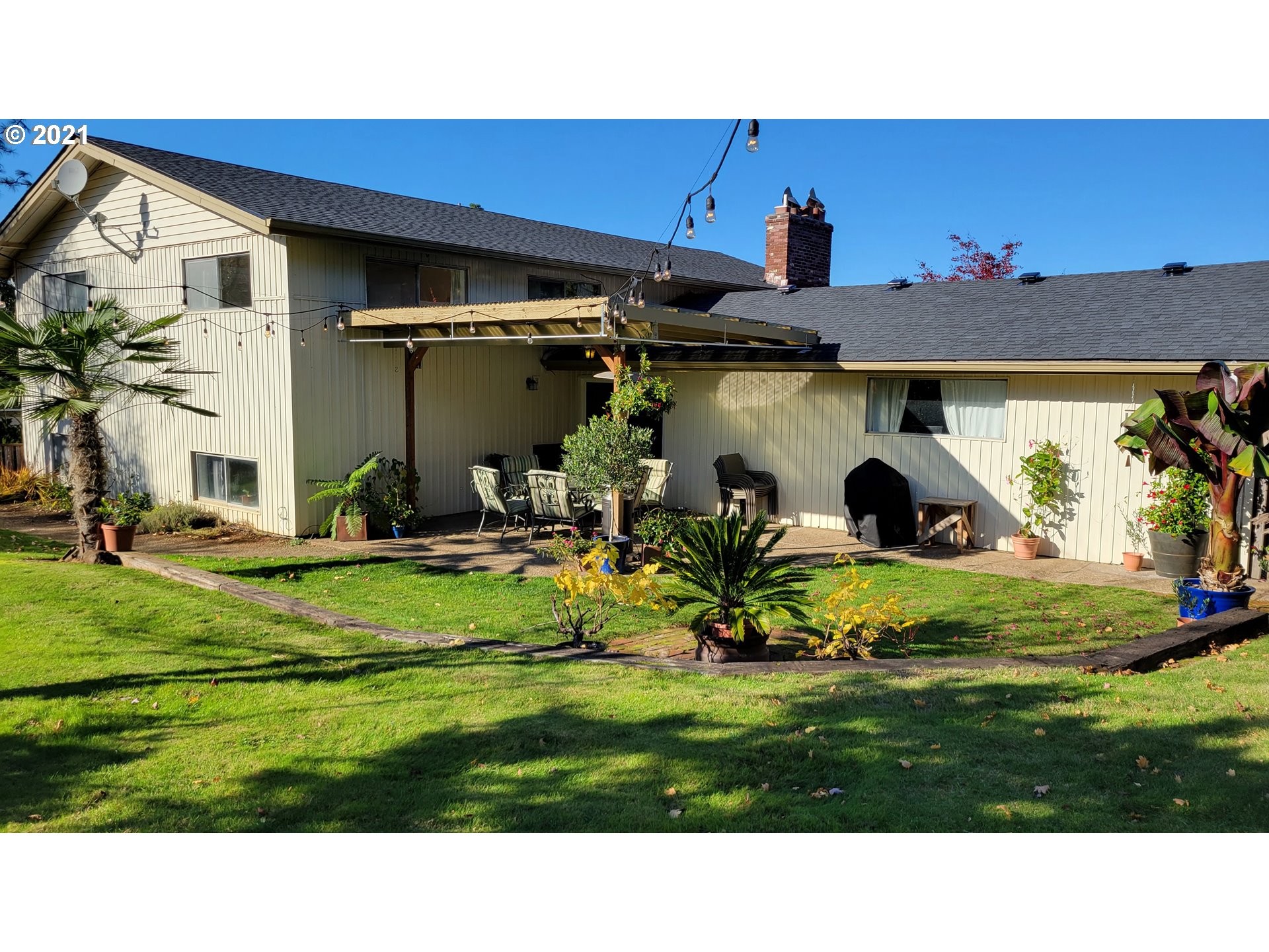 7622 Liberty Road South Salem, OR 97306 - Photo 30 of 32 a view of a backyard