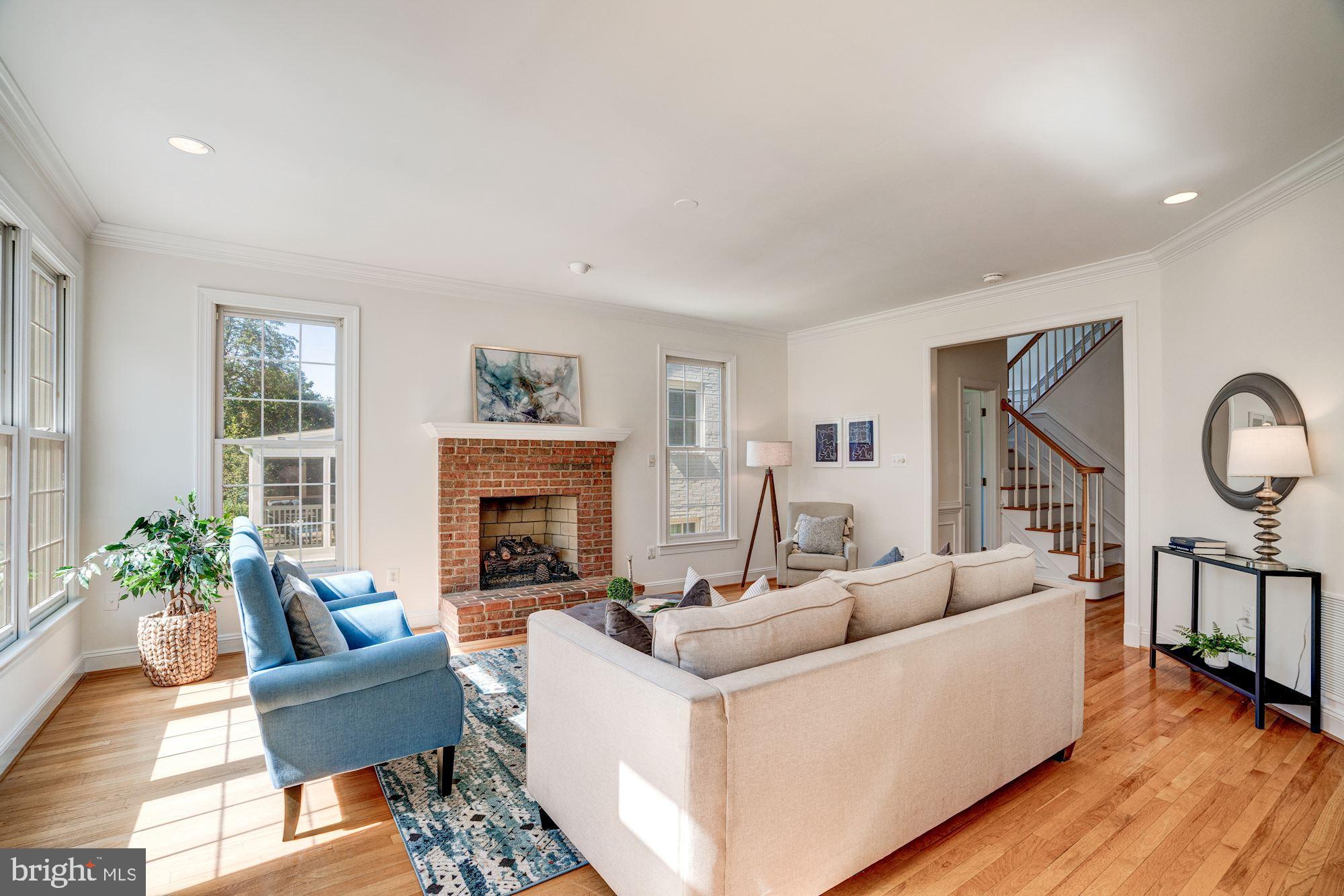 9508 Edgeley Road Bethesda, MD 20814 - Photo 4 of 35 Gallery Image 4